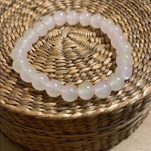 Elegant White Beaded Bracelet New